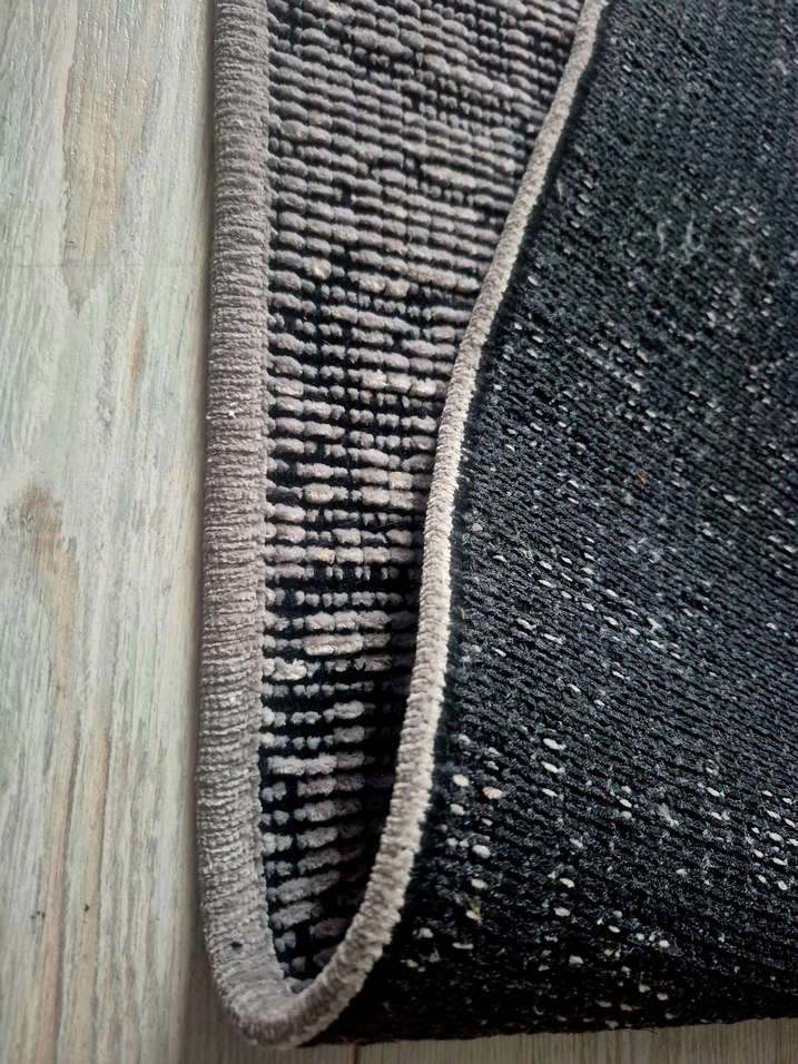 Gri Baskılı Çağdaş Halı - Görsel 4