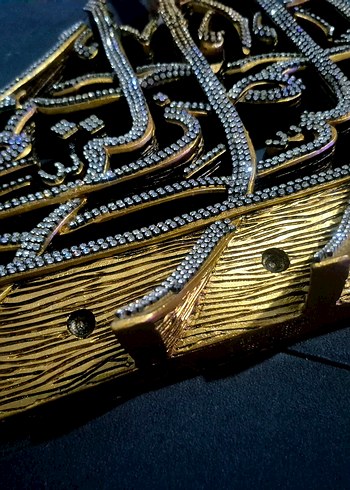 Zincir Detaylı Altın İşlemeli gold obje.. - Görsel 2