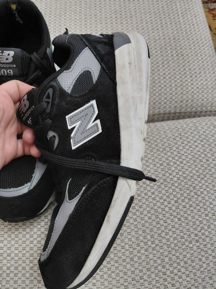 New Balance 109 Gri Erkek Spor Ayakkabı - Görsel 3