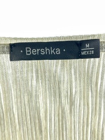 m Beden çeşitli Renk Bershka Bluz %70 İndirimli.