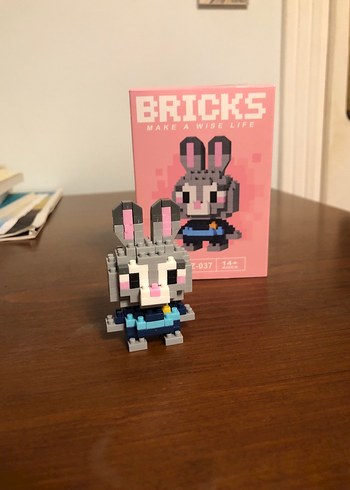 Judy Bricks - Pembe Lego Tavşan Figür - Görsel 3