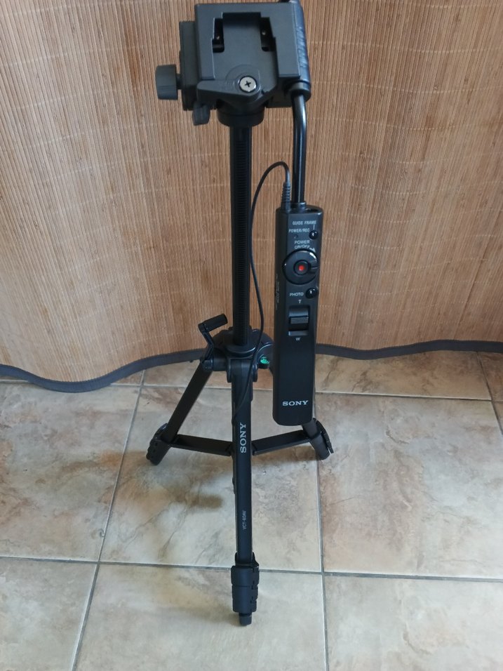 Siyah Sony Tripod ve Selfie Çubuğu - Görsel 2