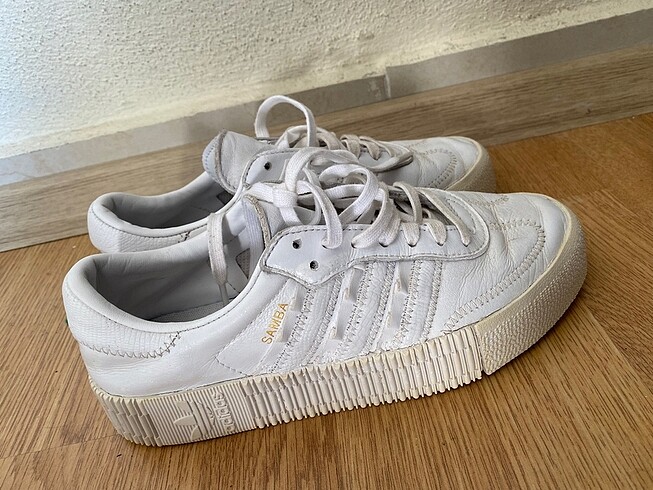 Adidas sneaker