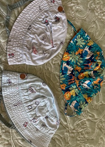 Çocuklar için Nakışlı ve Desenli Şapkalar 4 Adet Şapka - Görsel 4