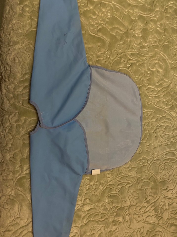 Mavi Baskılı Bebek Önlüğü - Görsel 5