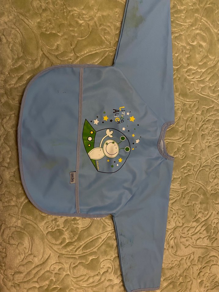 Mavi Baskılı Bebek Önlüğü - Görsel 2