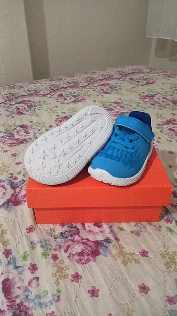 Nike Orjinal Yepyeni bebek ayakkabisi
