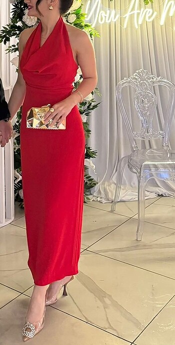 Zara halter yaka kırmızı elbise