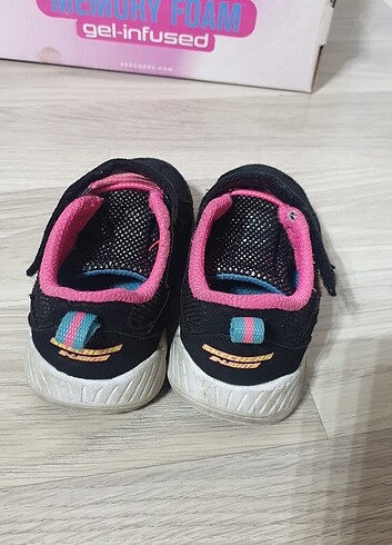Skechers spor ayakkabı 