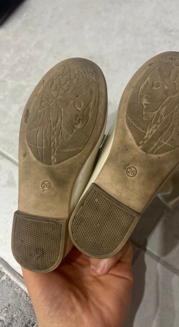 Kız Çocuk Beyaz Fiyonklu Babet Ayakkabı - Görsel 3