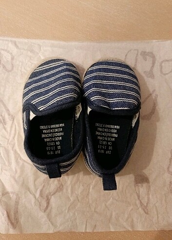 H&M Bebek Ayakkabısı (18-19 numara)