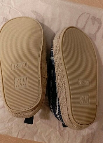 H&M H&M Bebek Ayakkabısı (18-19 numara)