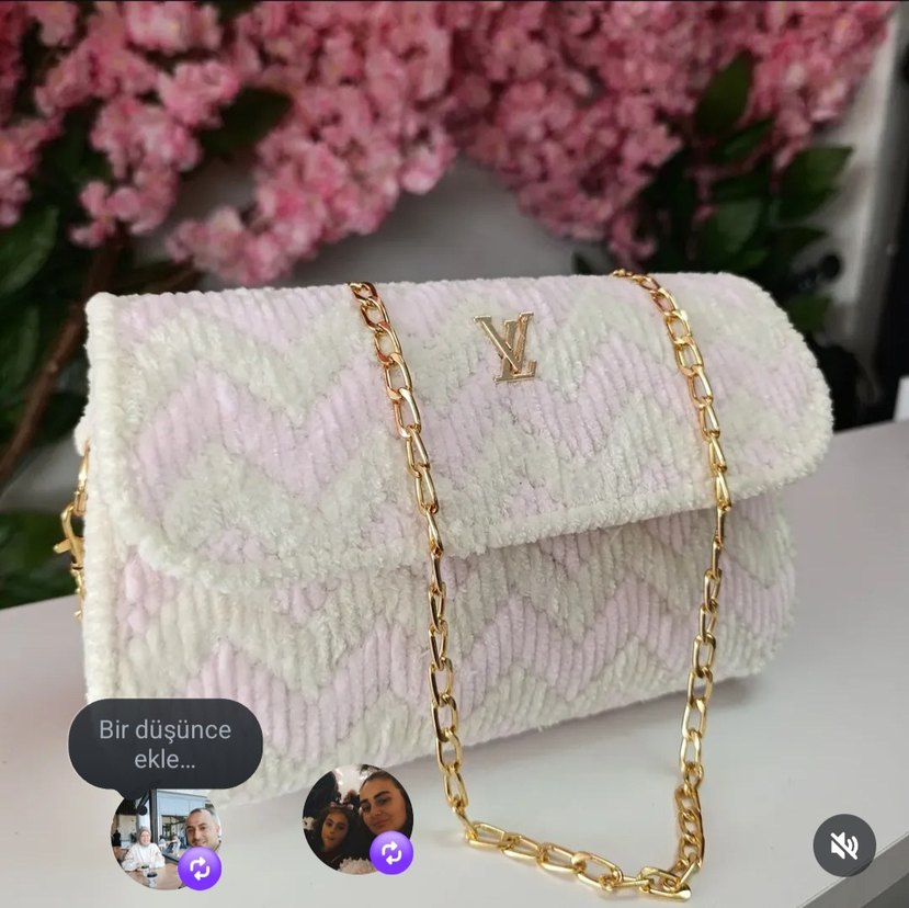 Zincir Detaylı Pembe krem kadife ipten yapılmış özel tasarım - Görsel 2