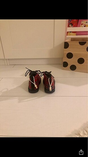 23 Beden Zara çocuk botu