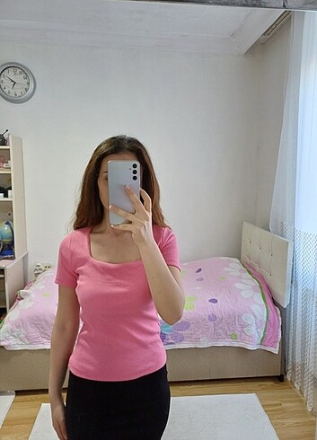 Pembe kare yaka kısa kollu kaşkorse bluz