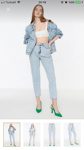 Trendyol Açık Mavi Yıkamalı Yüksek Bel Mom Jeans