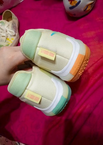 Bağcıklı Beyaz Tie-Dye Basketbol Ayakkabısı - Görsel 3