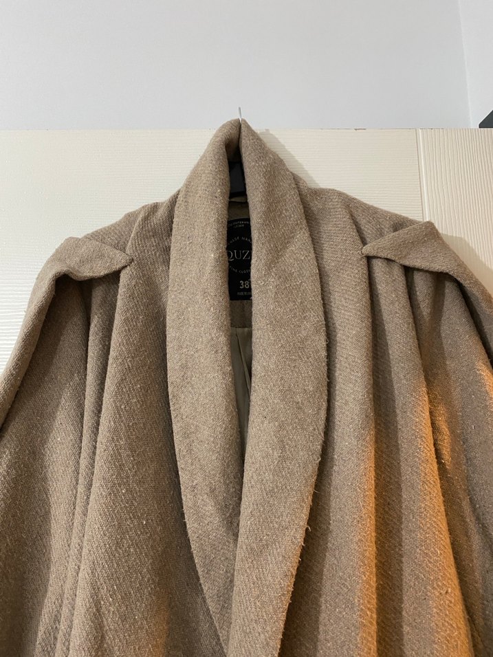 Bej Keten Uzun Drapeli Kadın Kaban - Görsel 3