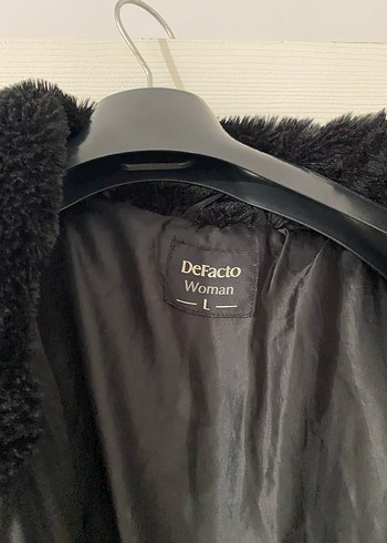 Siyah Kürklü Kadın Kışlık Mont - Görsel 3