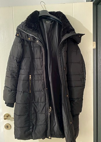Siyah Kürklü Kadın Kışlık Mont - Görsel 2