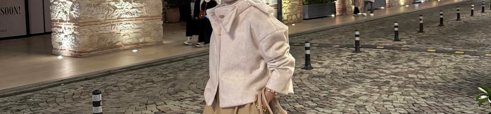 Kadın Bej Midi Kaban, Kürklü Detaylı - Görsel 4