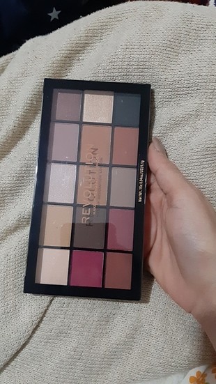 Pro fix ve far paleti ,6lı makyaj fırcası hediyedir