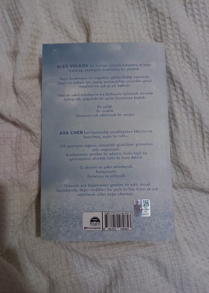 Çarpık Aşk  - Görsel 3