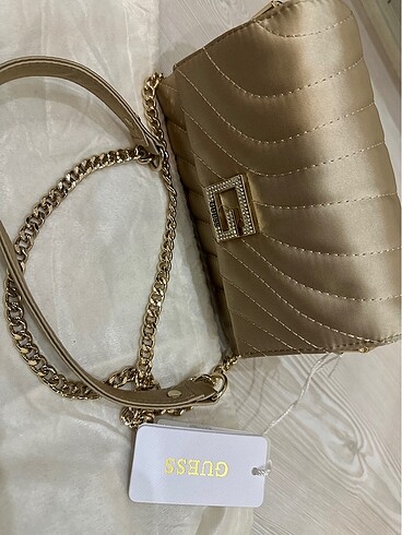  Beden GUESS ÇANTA