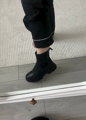 Siyah Platform Topuklu Gotik Kadın Bot - Görsel 7