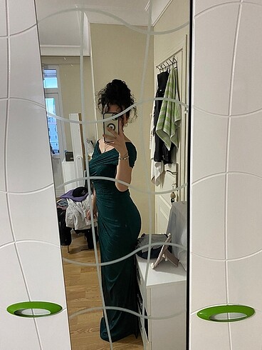 Yeşil simli abiye - Görsel 5