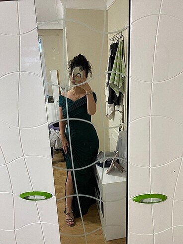 Yeşil simli abiye - Görsel 6