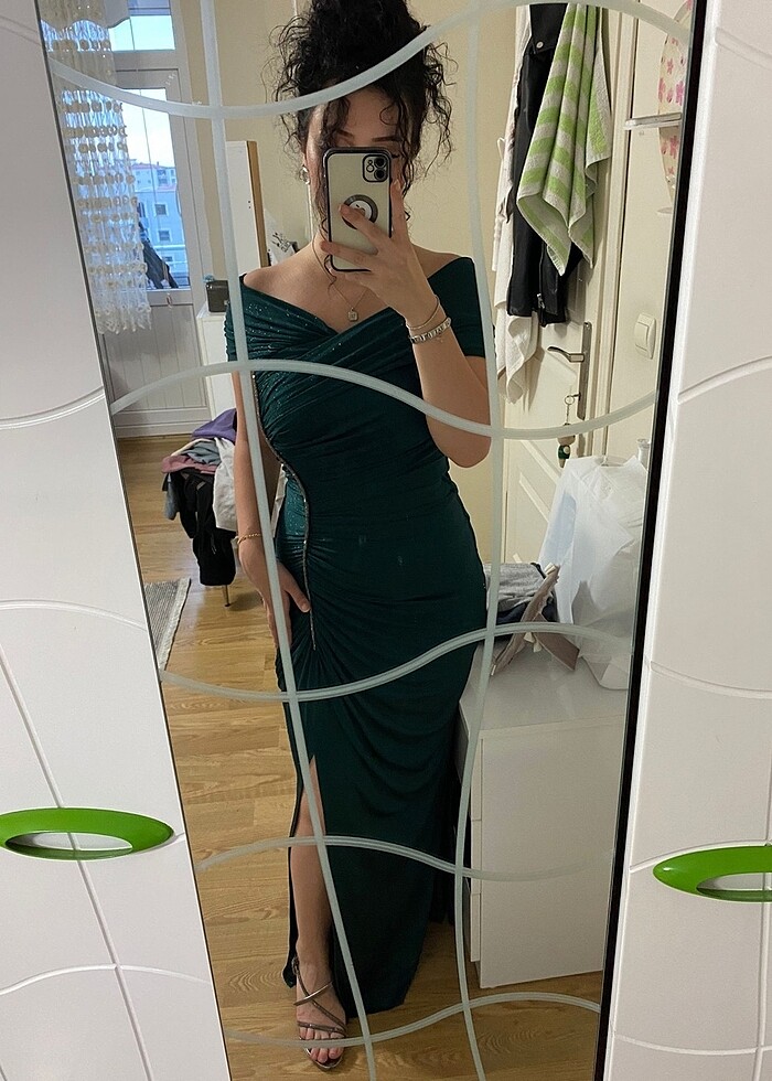 Yeşil simli abiye - Görsel 2