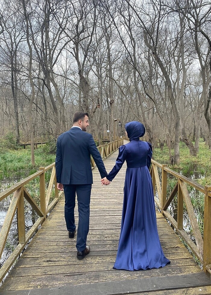 Lacivert abiye - Görsel 4