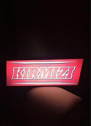kırmızı yazılı tabela
