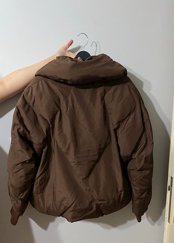 Bershka Kahverengi Yüksek Yakalı Kadın Mont