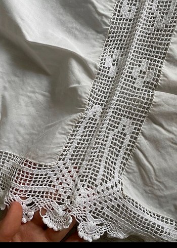 Nakışlı Beyaz Bohem Masa Örtüsü - Görsel 2