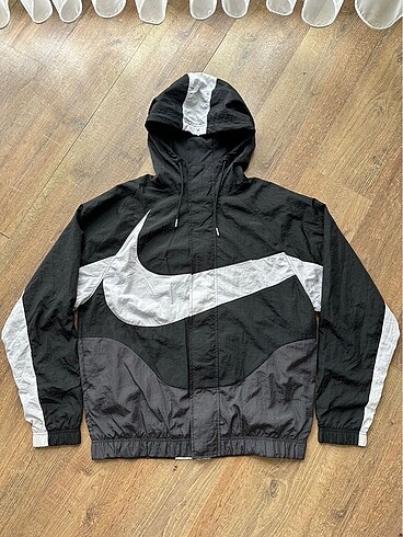 nike windrunner