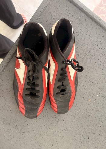 Diğer Kırmızı Siyah Erkek Futbol Ayakkabısı Velcro