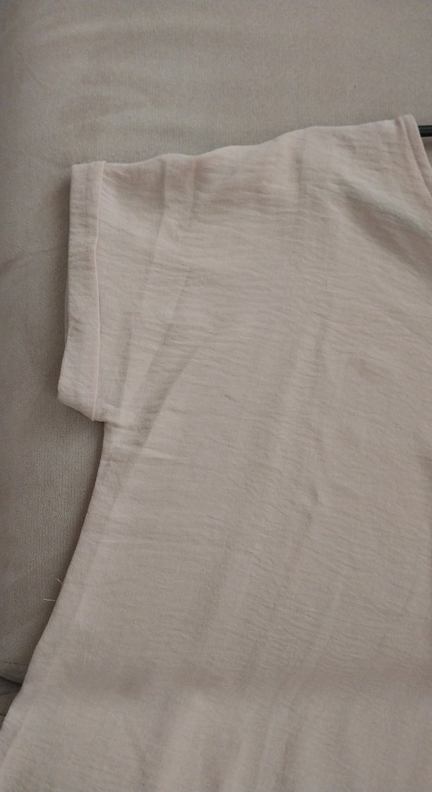 Bej Kısa Kollu Keten Bluz - Görsel 3