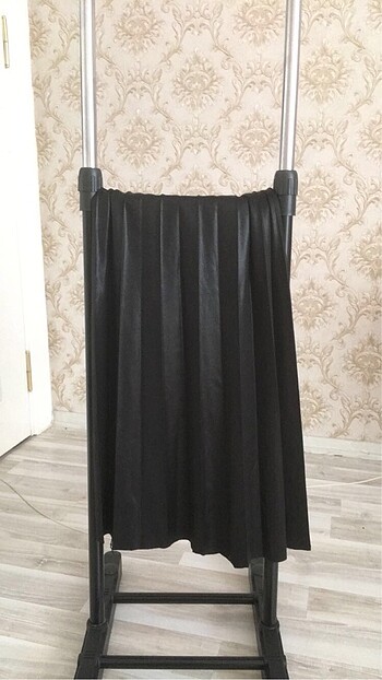 Diğer Lamelif 2 adet piliseli etek