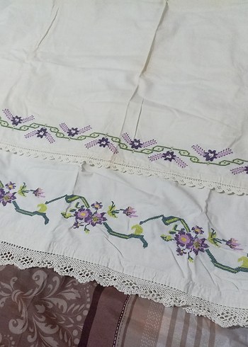 Nakışlı Mor Pastel Masa Örtüsü - Görsel 4