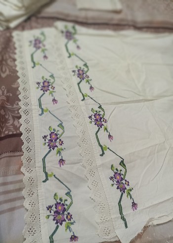 Nakışlı Mor Pastel Masa Örtüsü - Görsel 3