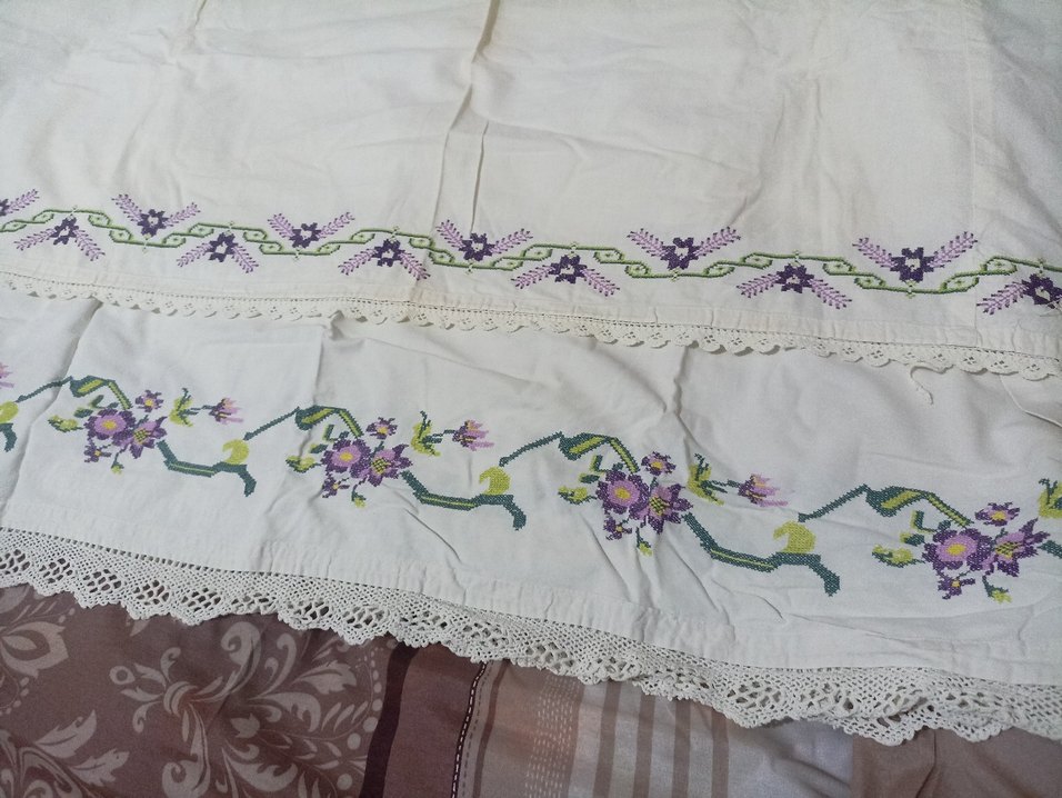 Nakışlı Mor Pastel Masa Örtüsü - Görsel 5