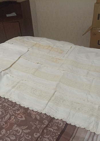 Krem Dantelli Beyaz Çarşaf Seti - Görsel 3