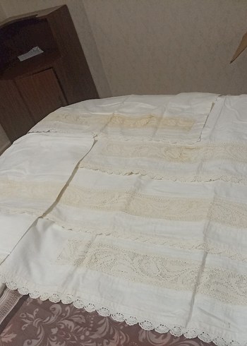 Krem Dantelli Beyaz Çarşaf Seti - Görsel 4