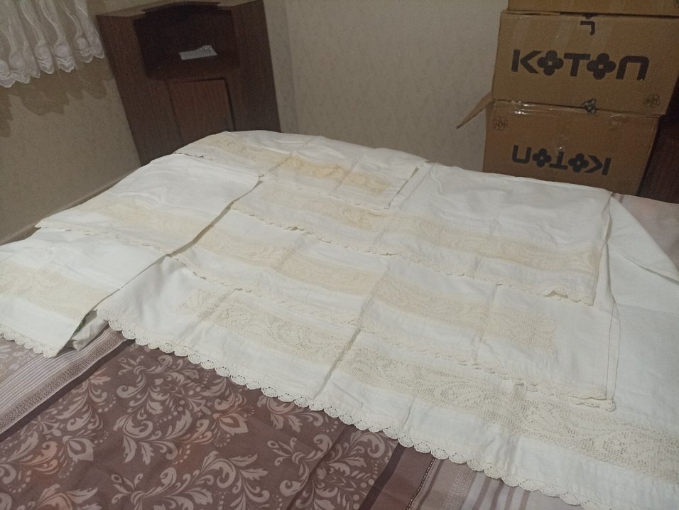 Krem Dantelli Beyaz Çarşaf Seti - Görsel 3