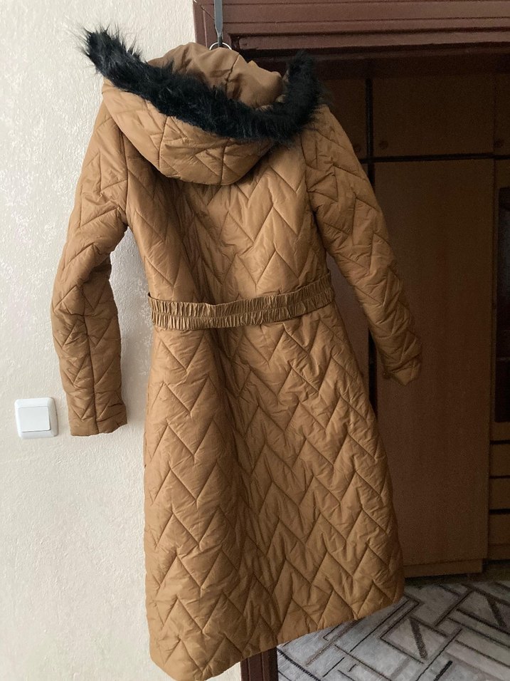 Kemerli Bej Kadın Uzun Kışlık Mont - Görsel 3