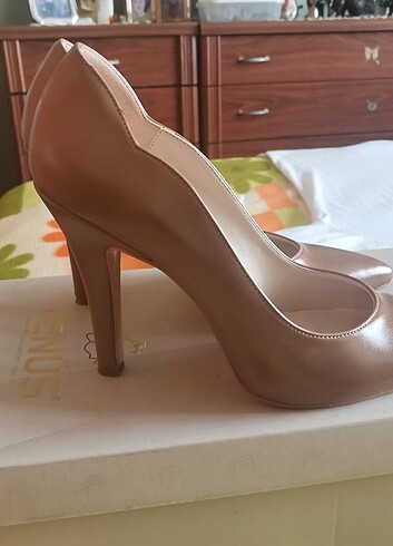 Diğer Stiletto