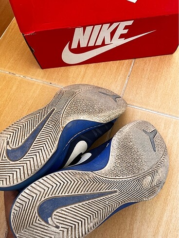 42 Beden çeşitli Renk Nike air versitile