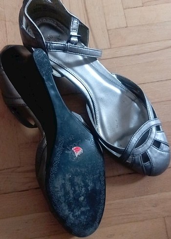 Gri Kadın Dolgu Topuklu Ayakkabı - Görsel 3